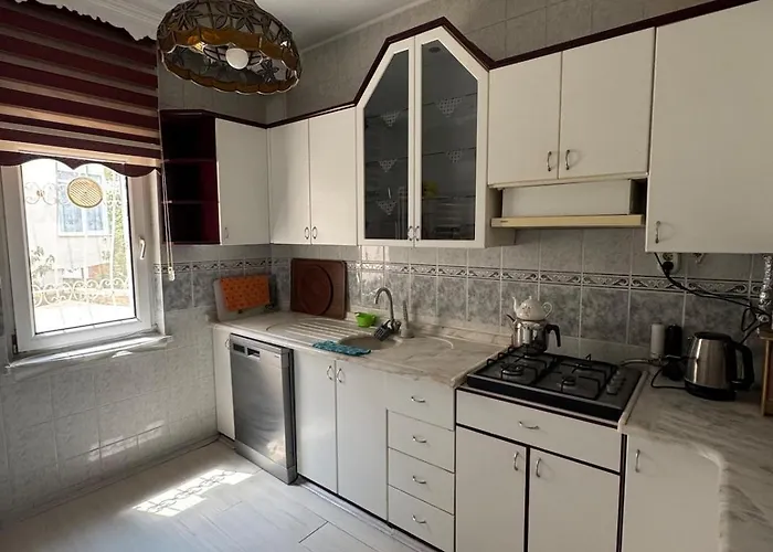 Balloons View Cozy Garden In Cappadocia * Аванос